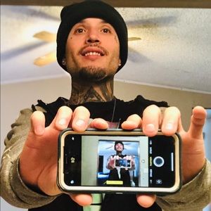 Meet your Posher, Larry